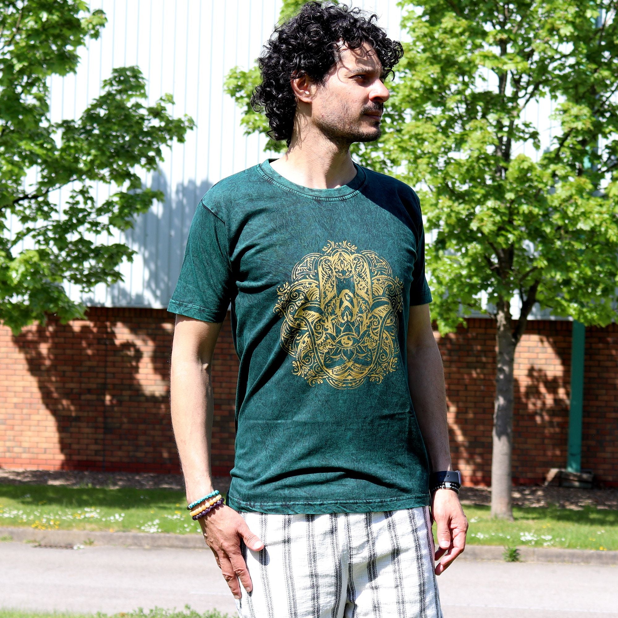 Medium Stone Washed T-Shirt - Hamsa - Green